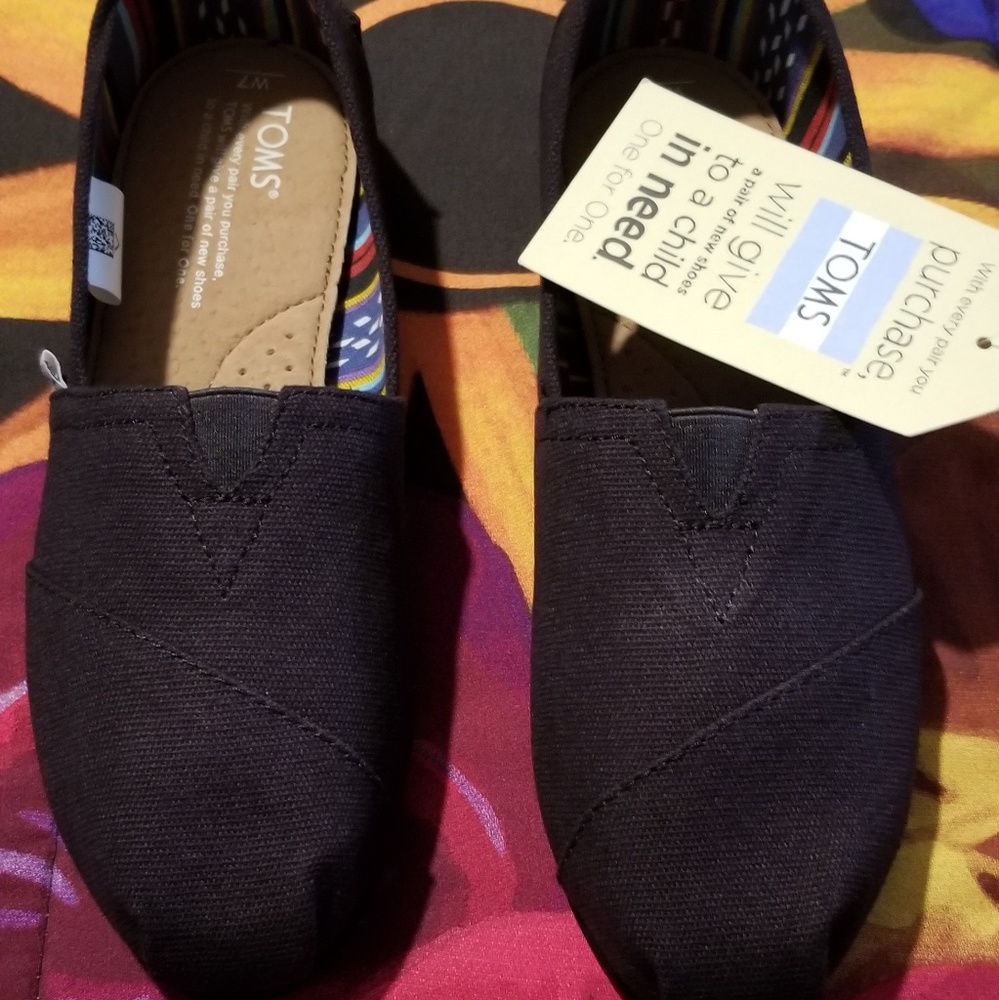 Toms